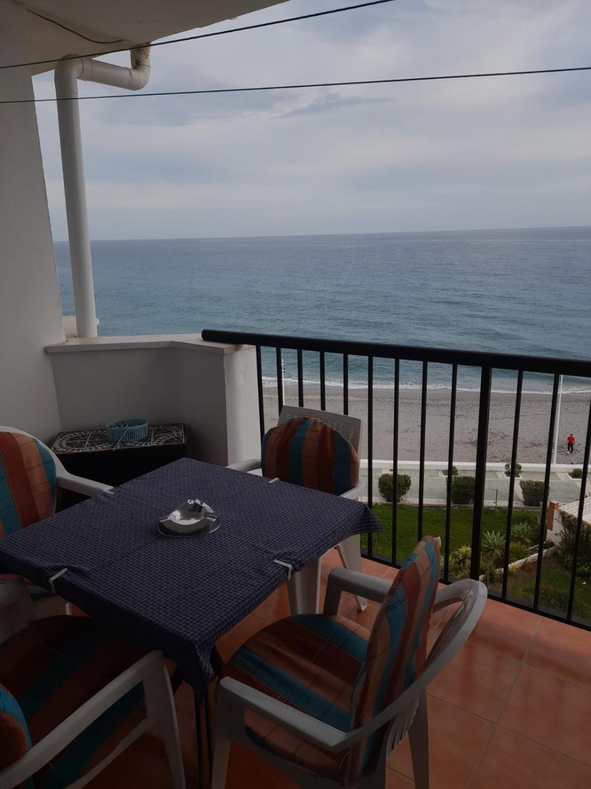 Precioso Apartamento Frontal Al Mar Nerja Zewnętrze zdjęcie